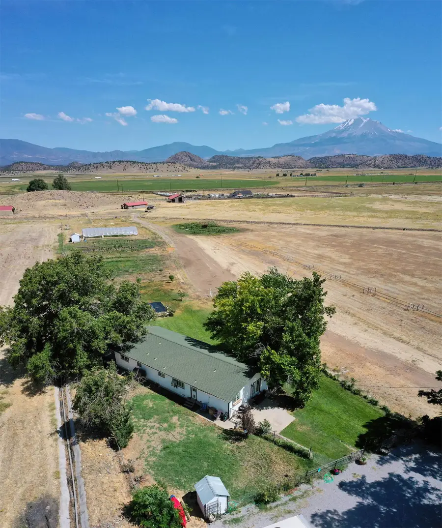 11820 S Old Hwy 99 S, Grenada, CA 96038 - #2