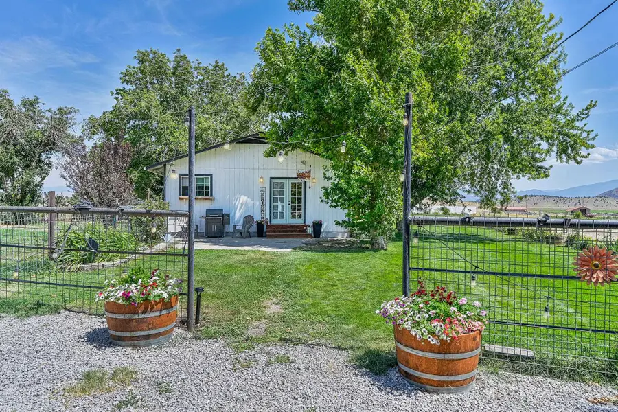 11820 S Old Hwy 99 S, Grenada, CA 96038 - #3