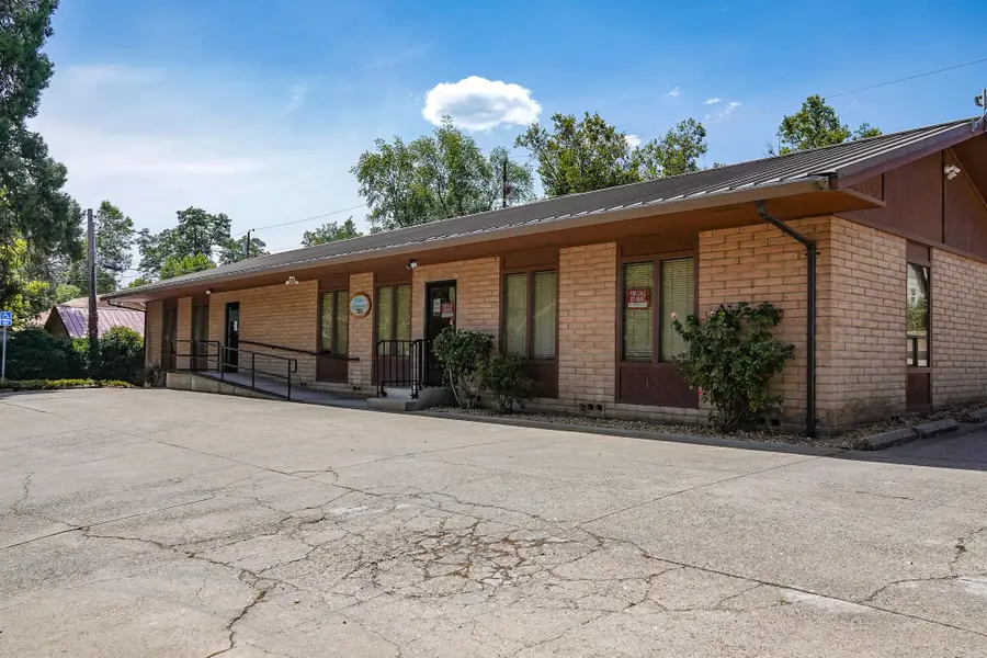 543 N Main Street N, Yreka, CA 96097 - #2