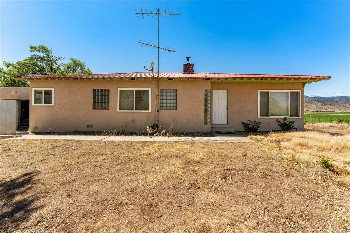 16101 Old Highway 99 S, Grenada, CA 96038 - #1