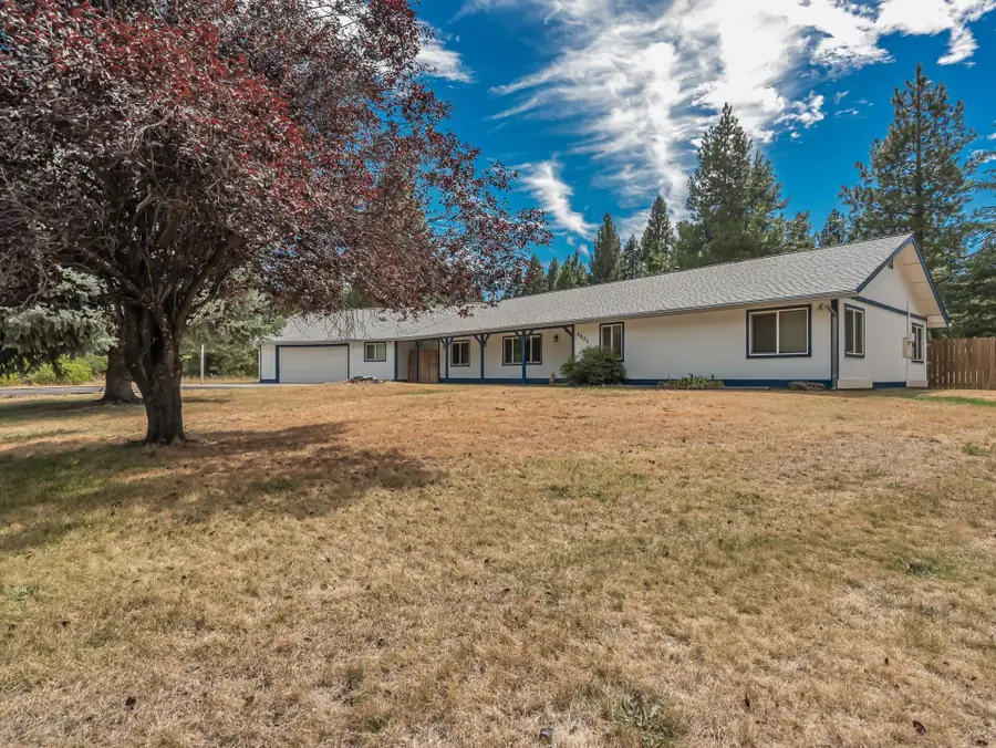 4601 N Old Stage Rd, Mount Shasta, CA 96067 - #2