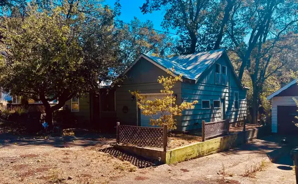 4218 Dunsmuir Ave, Dunsmuir, CA 96027