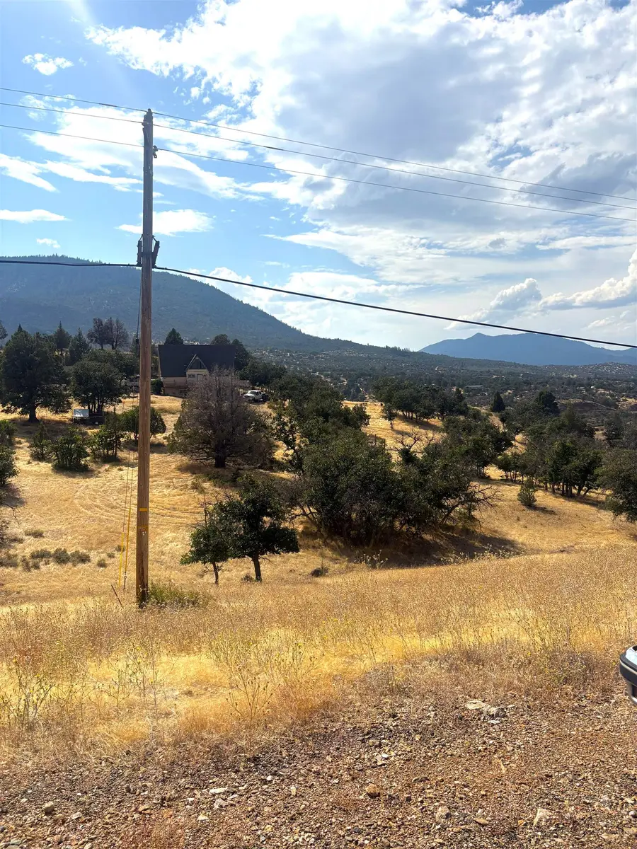 Lot 23 Whitepine St., Hornbrook, CA 96044 - #3