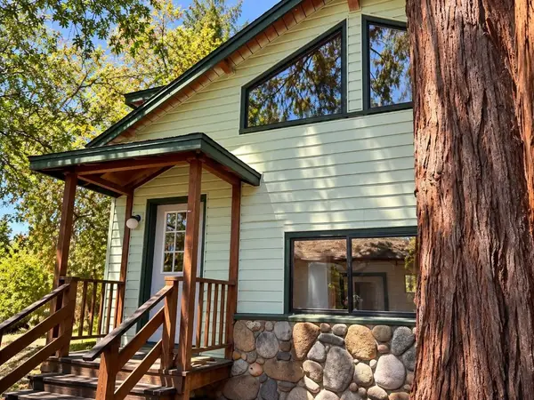 301 Perry St, Mount Shasta, CA 96067