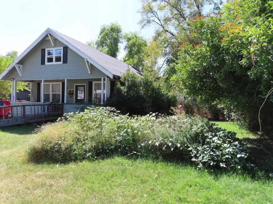115 E Howard St E, Yreka, CA 96097 - #3