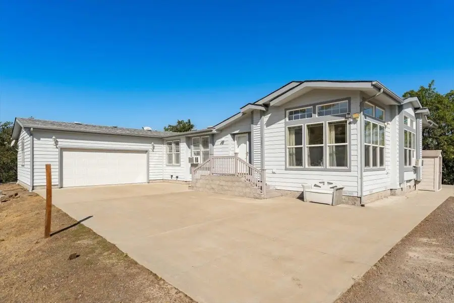 3221 Cougar Street, Hornbrook, CA 96044 - #3