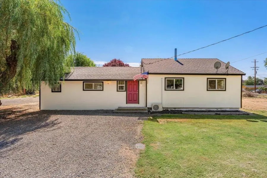 451 W Spiers St W, Montague, CA 96064 - #2