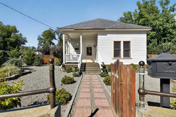 349 N Oregon St, Yreka, CA 96097
