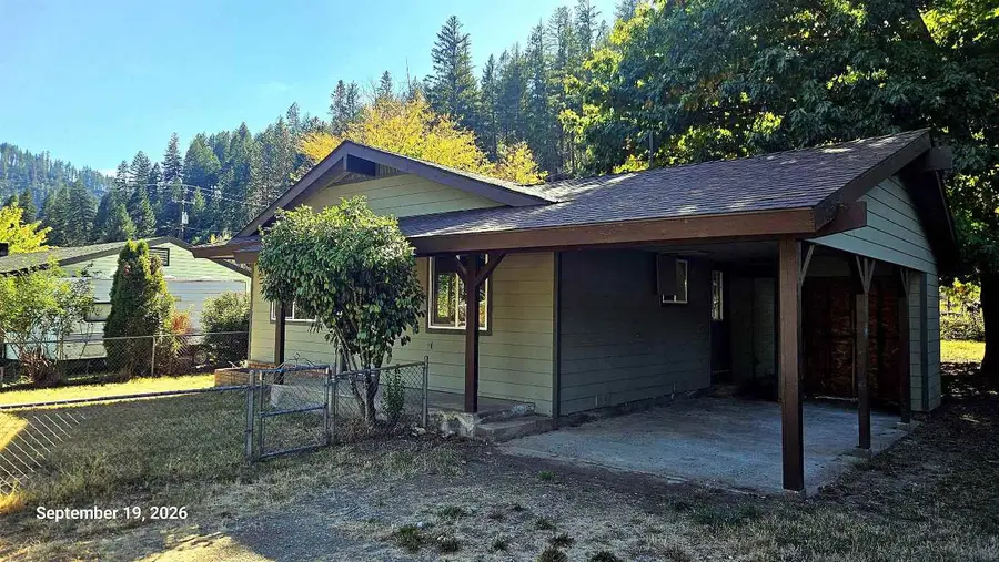 533 Live Oak Dr, Happy Camp, CA 96039 - #2