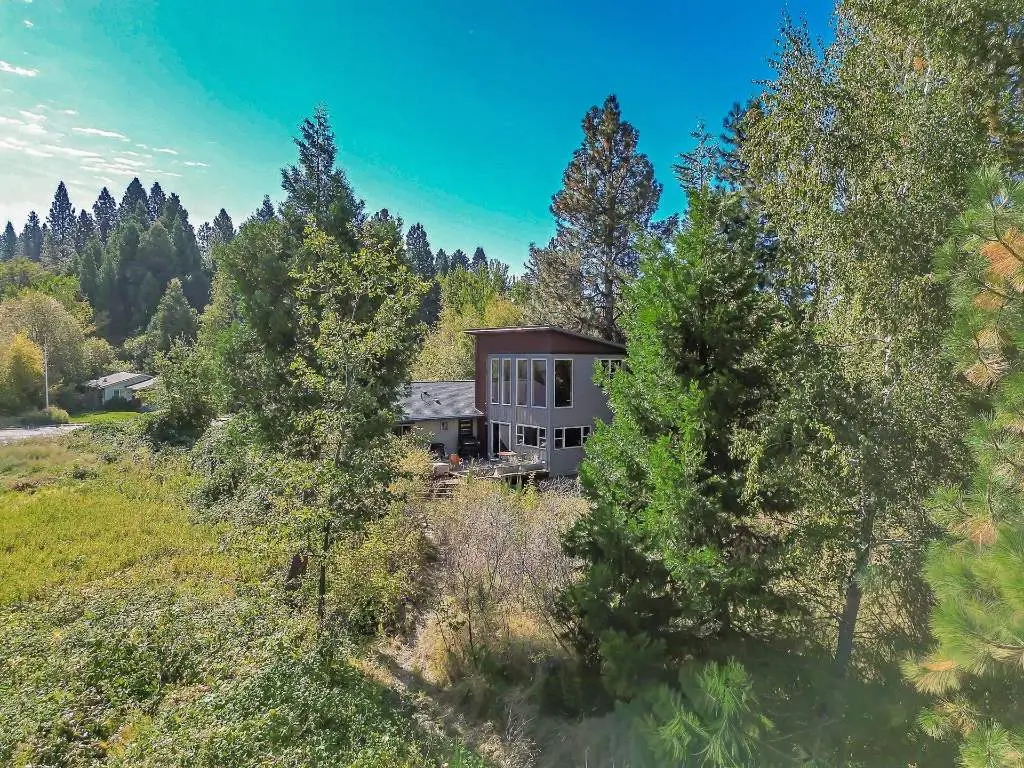 408 E Lake E, Mount Shasta, CA 96067 - #1