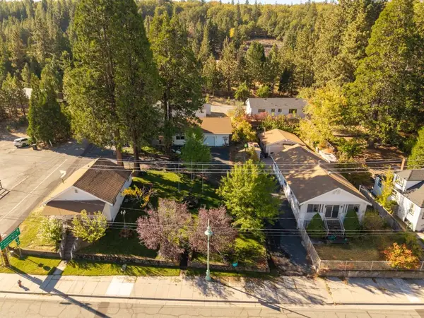 210+232 N Weed Blvd, Weed, CA 96094