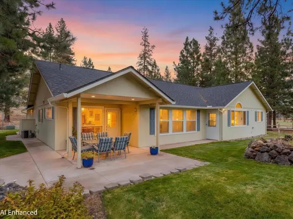 6215 Palmer Dr, Weed, CA 96094