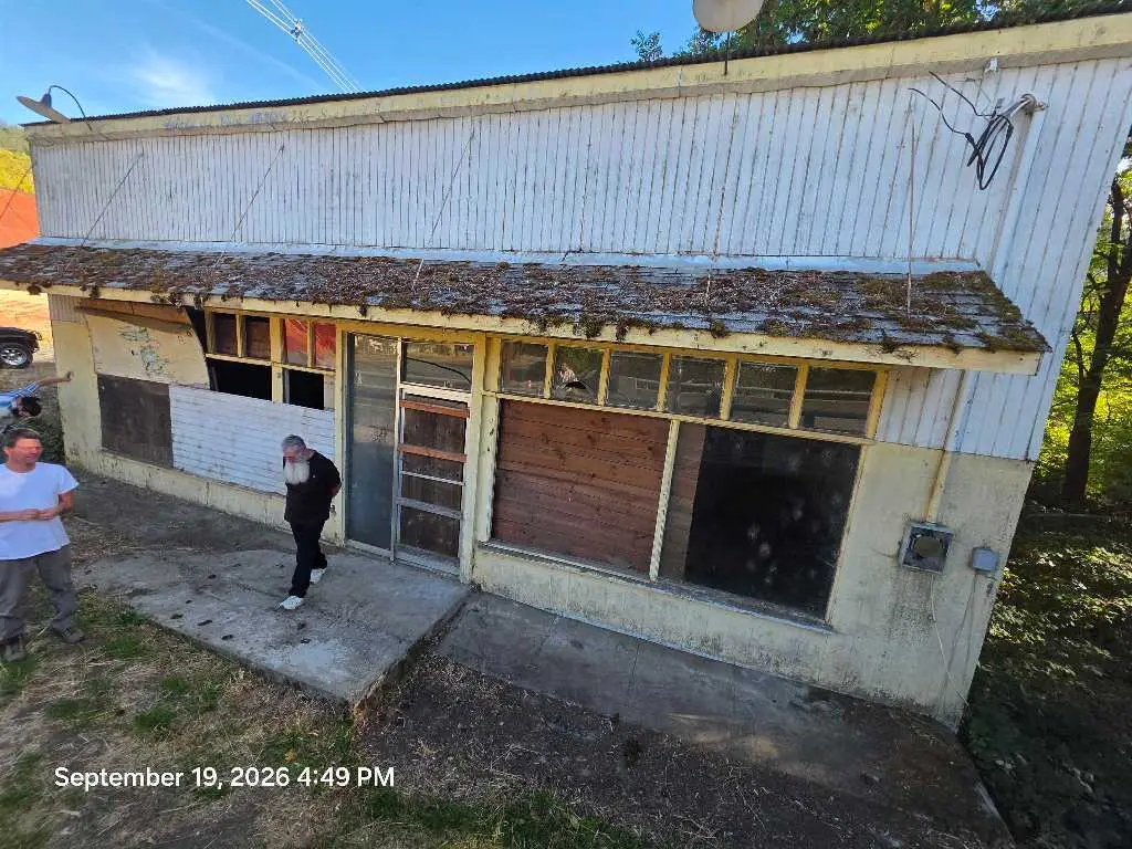 23 Indian Creek Rd, Happy Camp, CA 96039 - #1
