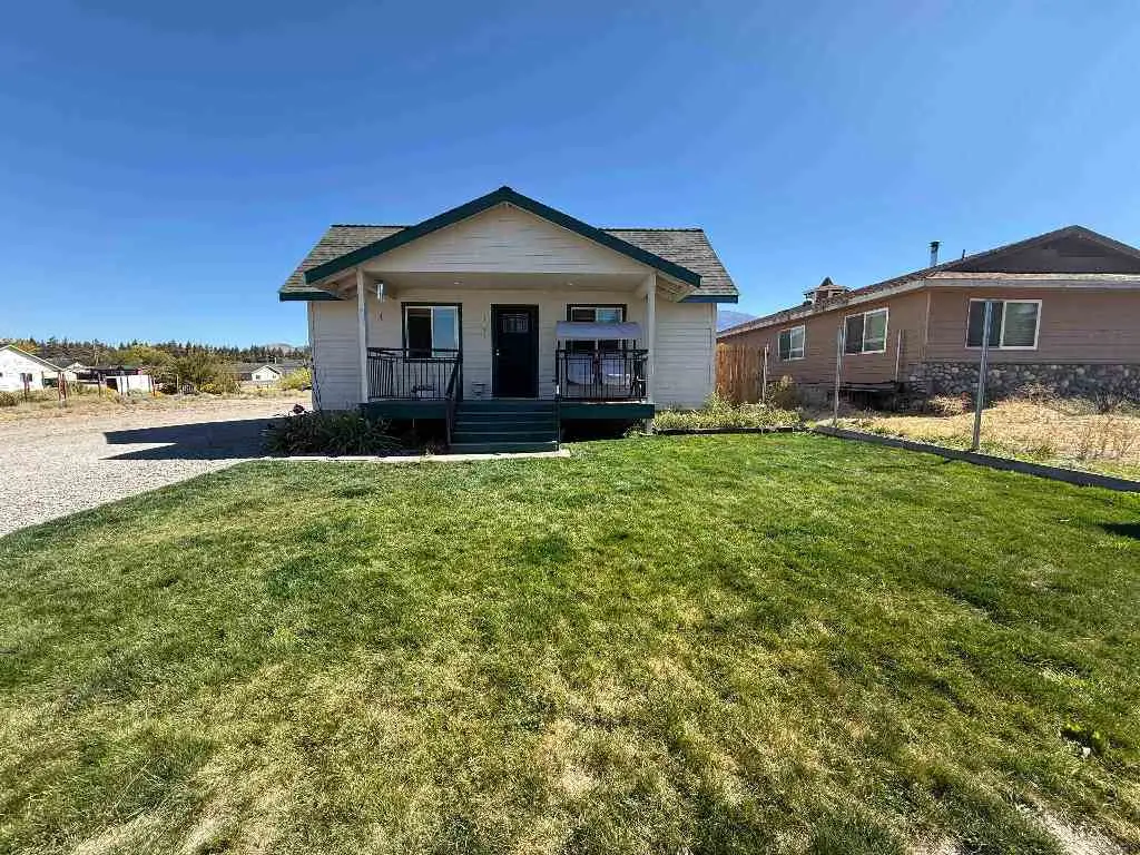1379 Oak Street, Weed, CA 96094 - #1