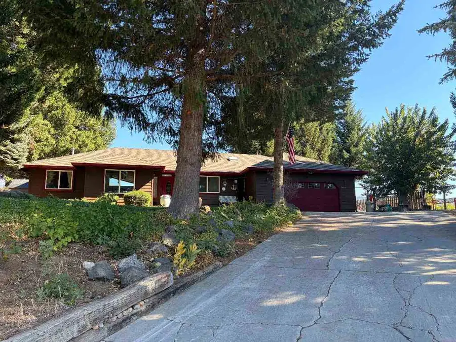 2626 Sean Way, Mount Shasta, CA 96067 - #3