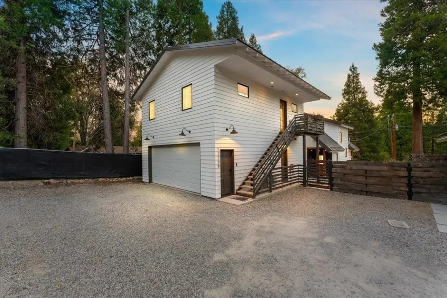 1220 N Mt Shasta Blvd N, Mount Shasta, CA 96067 - #3