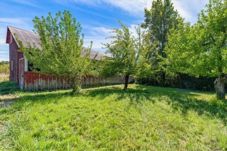 000 W Jessie St. W, Mount Shasta, CA 96067 - #2