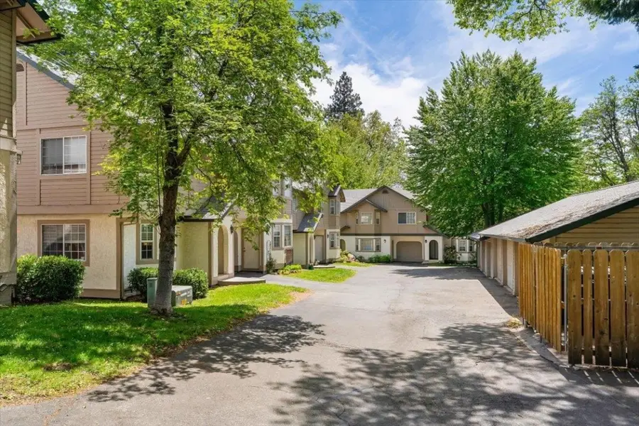 311 Old Mccloud Unit H, Mount Shasta, CA 96067 - #2