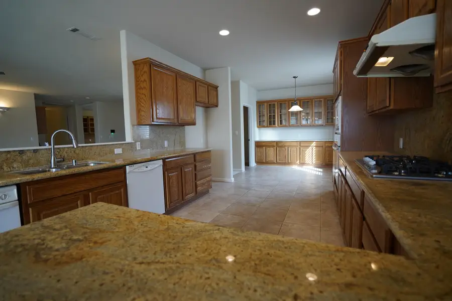 3015 S Tracy Street, Visalia, CA 93292 - Image #2