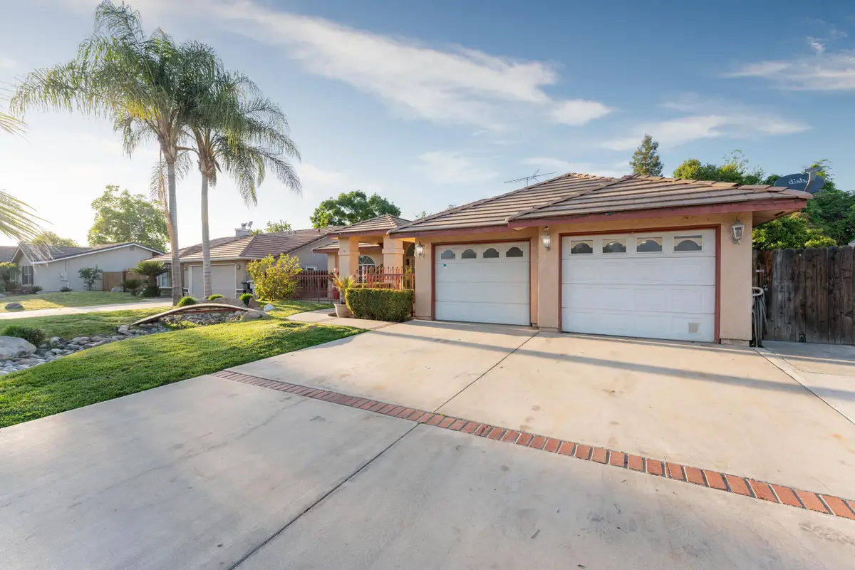 1334 E Vine Court, Visalia, CA 93292 - #1