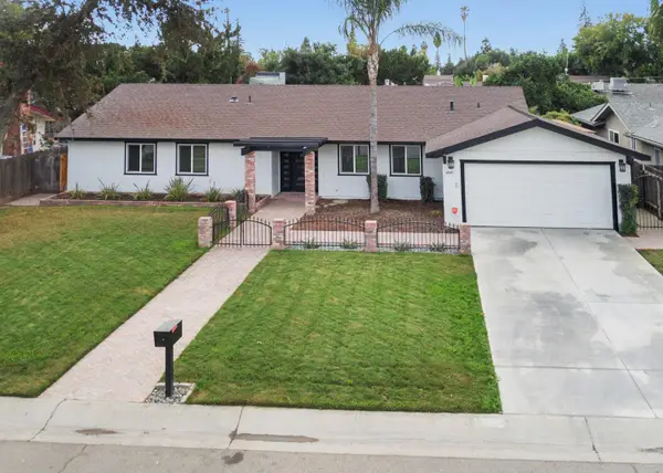 3515 W Iris Avenue, Visalia, CA 93277