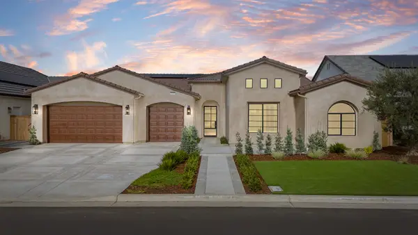 3136 E Beech Court, Visalia, CA 93292