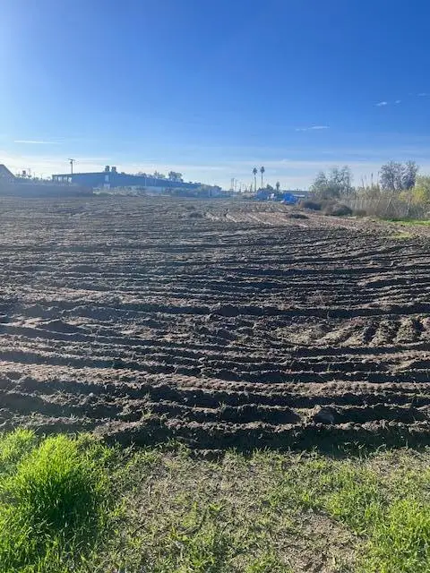 325 S S Park St Street, Porterville, CA 93257