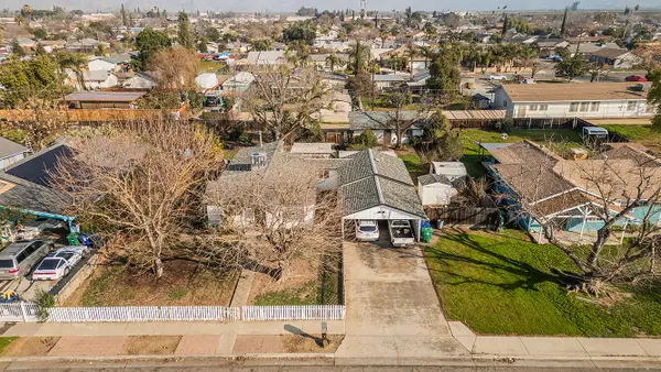 836 12th Street, Orange Cove, CA 93646