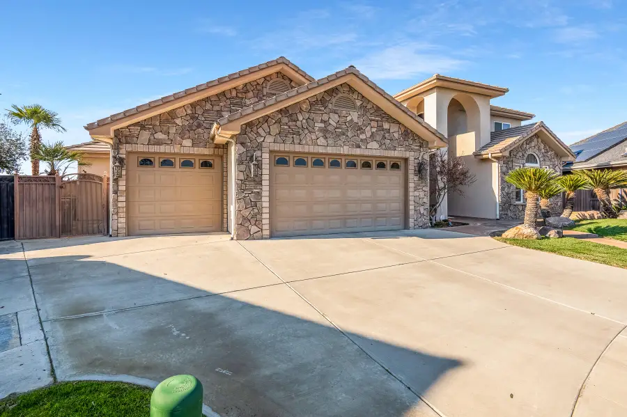 382 Hemmingway Court, Tulare, CA 93274 - Image #3