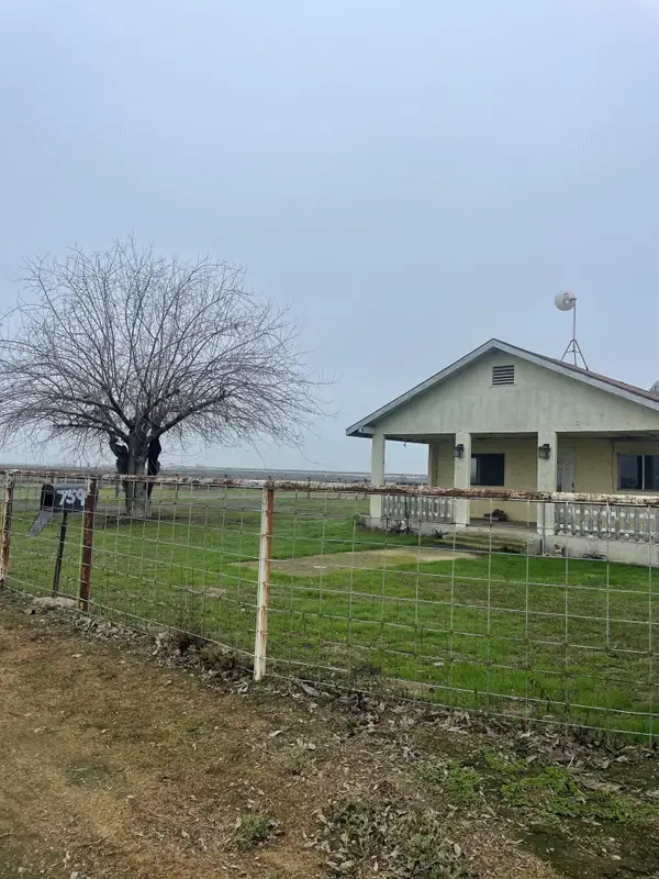 7599 Avenue 152, Tipton, CA 93272