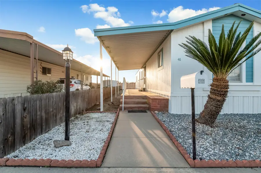 2627 W Mid Valley Avenue #46, Visalia, CA 93277 - Image #2