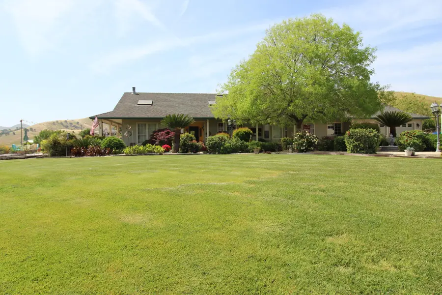 31417 Dahlem Drive, Exeter, CA 93221 - Image #2