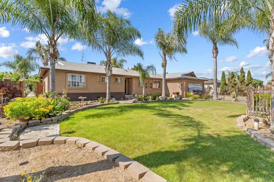 12967 Walnut Avenue, Orosi, CA 93647 - Image #2