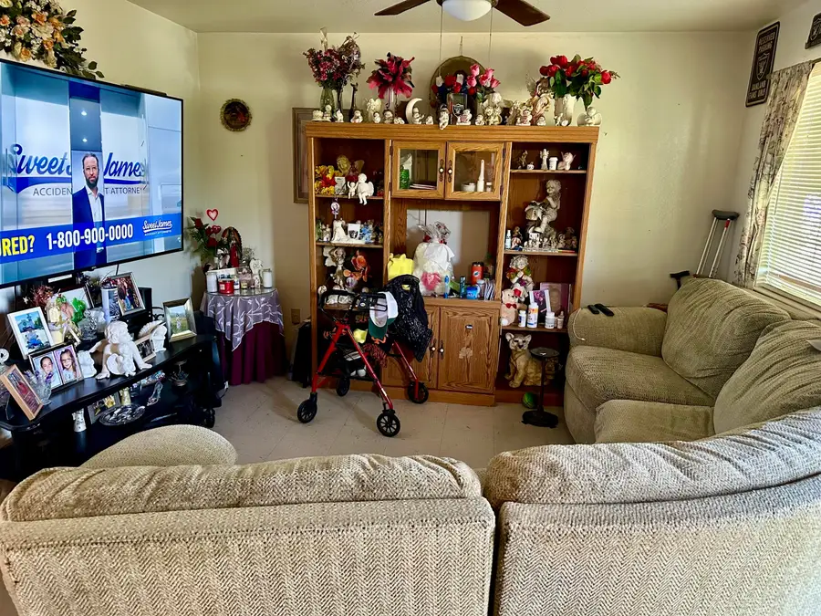 345 N D Street, Exeter, CA 93221 - Image #2