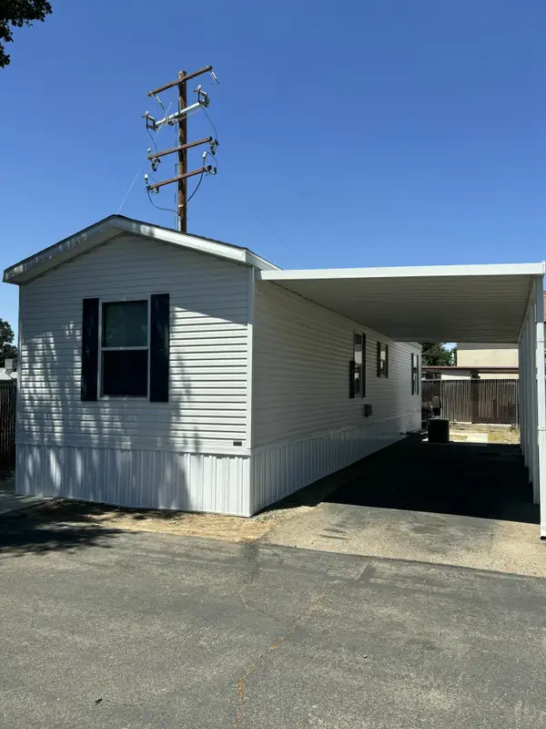 820 S Chinowth Road #102, Visalia, CA 93277