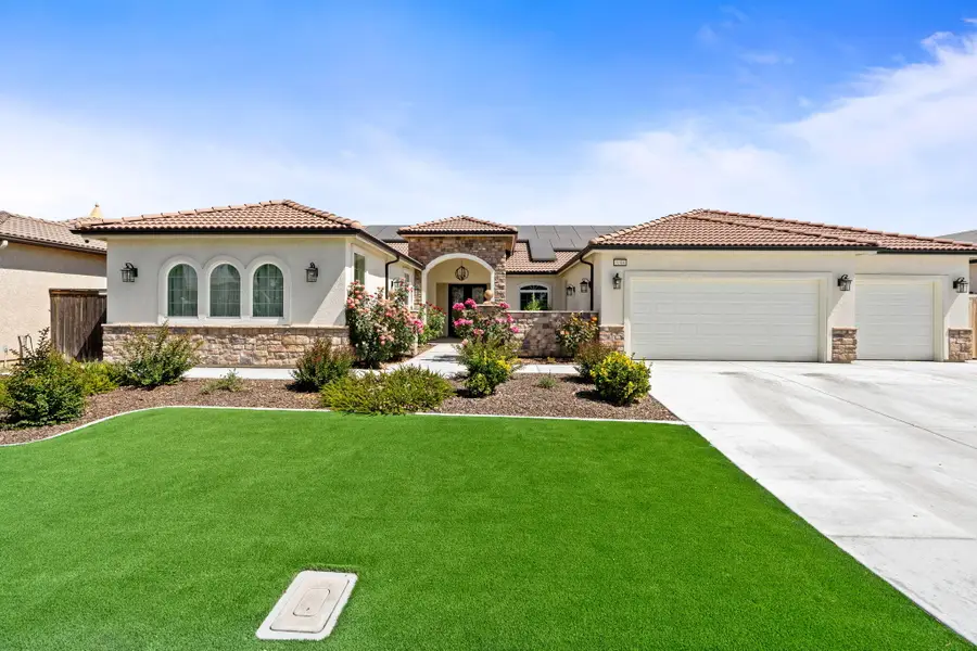 3108 E Beech Court, Visalia, CA 93292 - Image #2