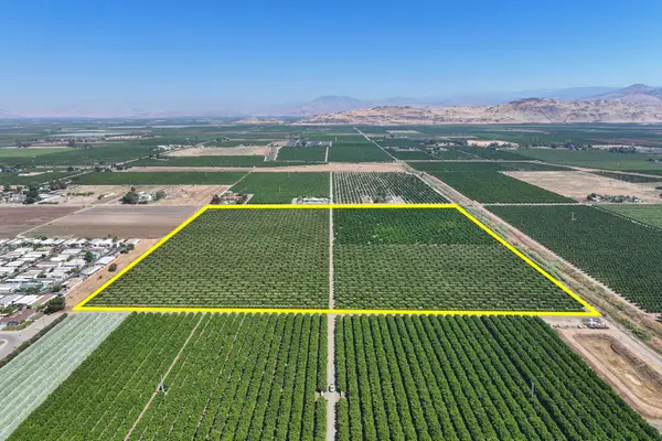 13000 Avenue 422, Orosi, CA 93647