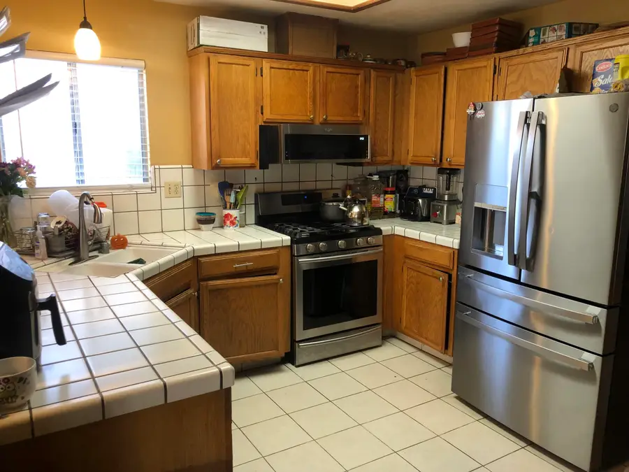 3546 N Berlin Avenue, Fresno, CA 93722 - #3