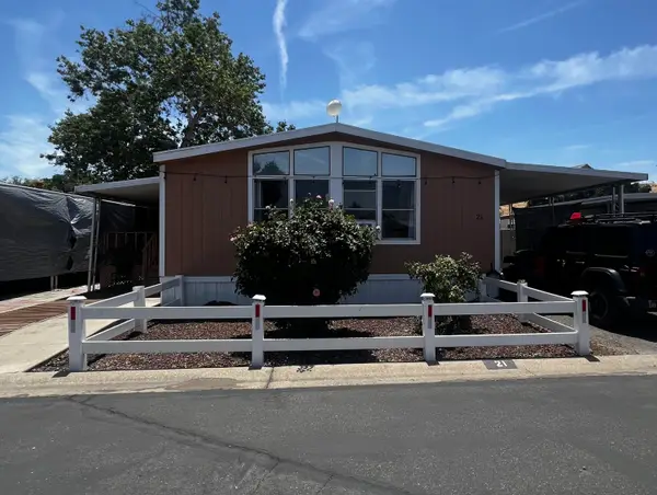 720 E Worth Avenue #21, Porterville, CA 93257