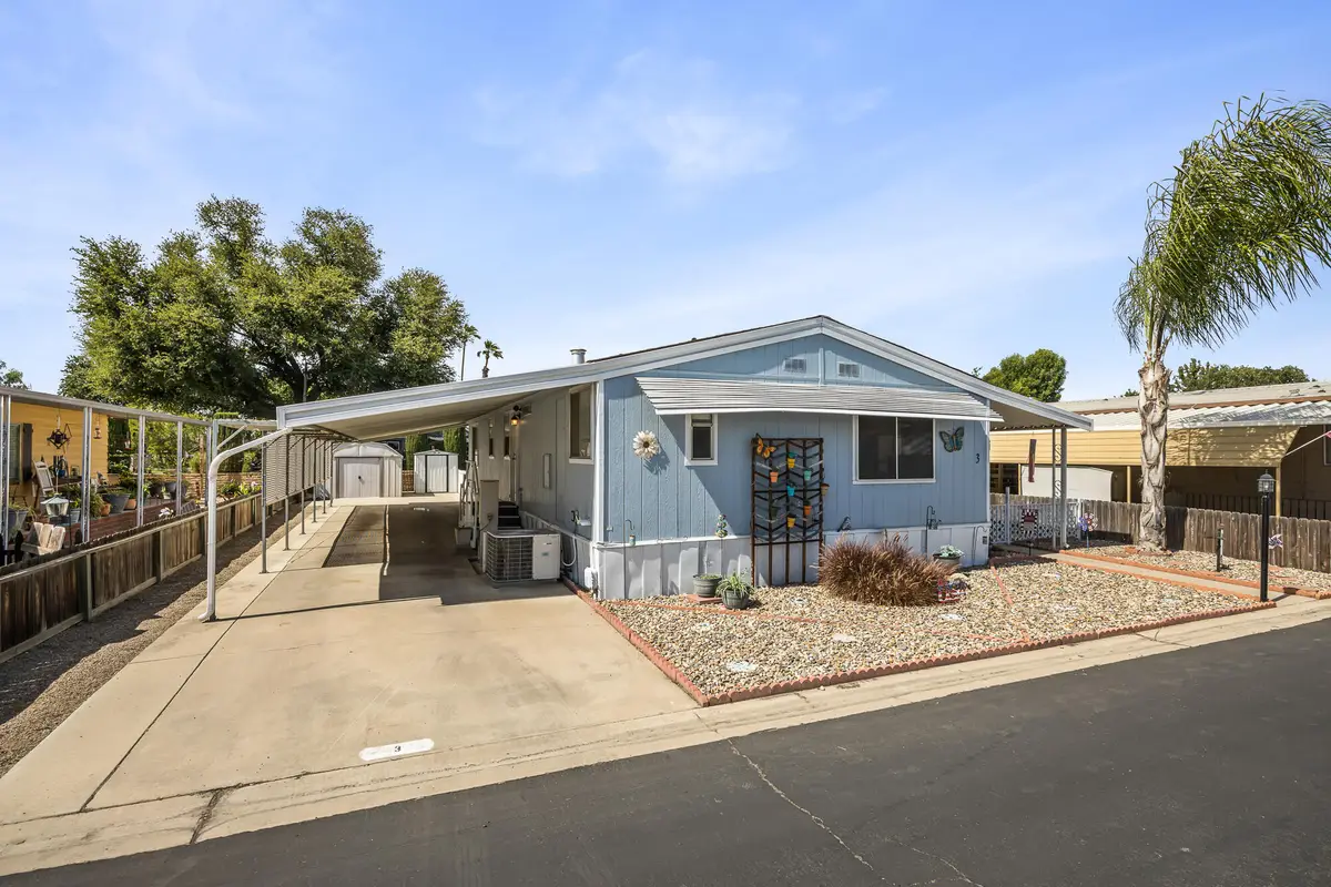 2627 W Midvalley Spc 3 Avenue, Visalia, CA 93277 - Image #1