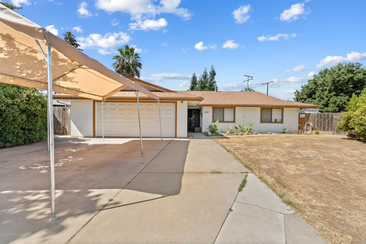 2135 S Woodland Street, Visalia, CA 93277 - Image #1