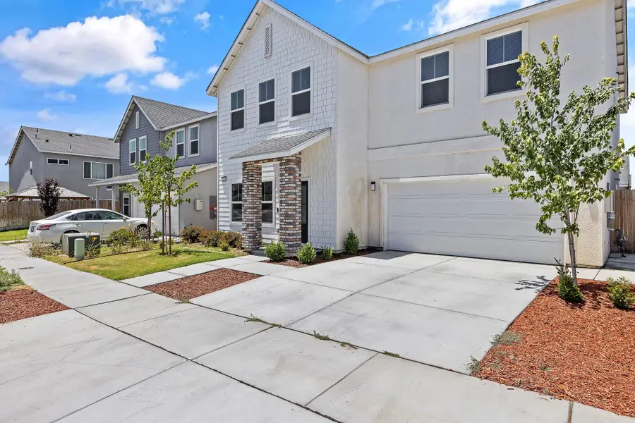 1754 N Aster Lake Road, Hanford, CA 93230 - Image #2