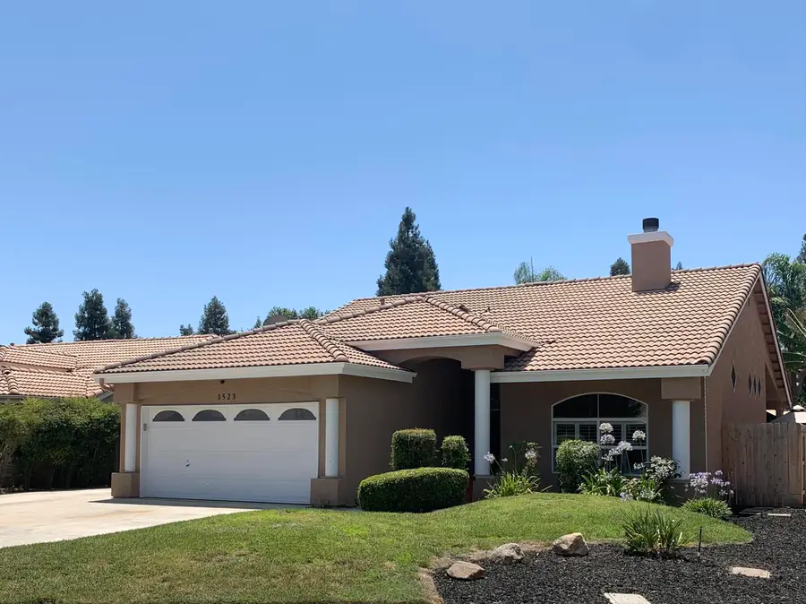 1523 E Monte Vista Court, Visalia, CA 93292 - Image #3
