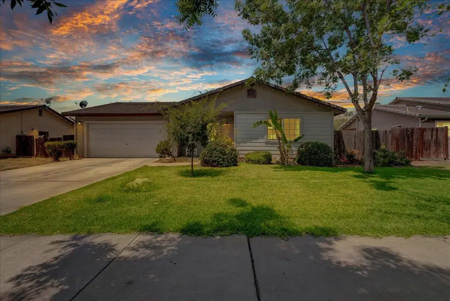 1065 W Yale Avenue, Lindsay, CA 93247 - Image #2