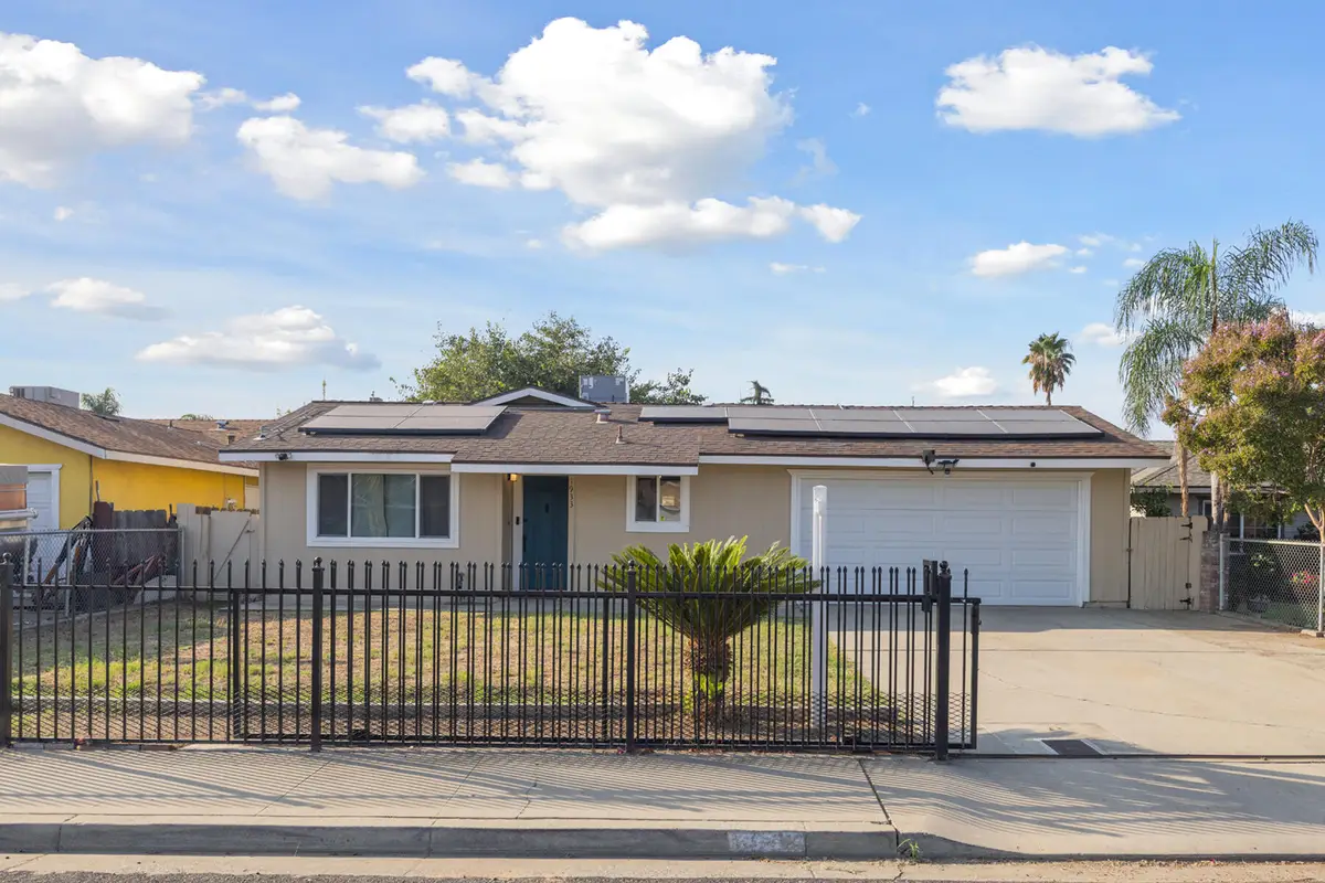1933 W Buena Vista Avenue, Visalia, CA 93291 - Image #1