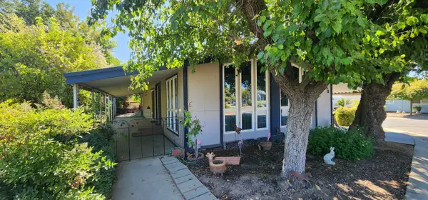 1300 Olson Avenue #158, Reedley, CA 93654