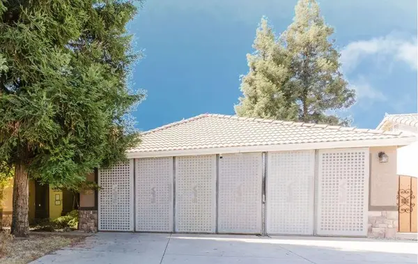 4523 W Evergreen Court, Visalia, CA 93277