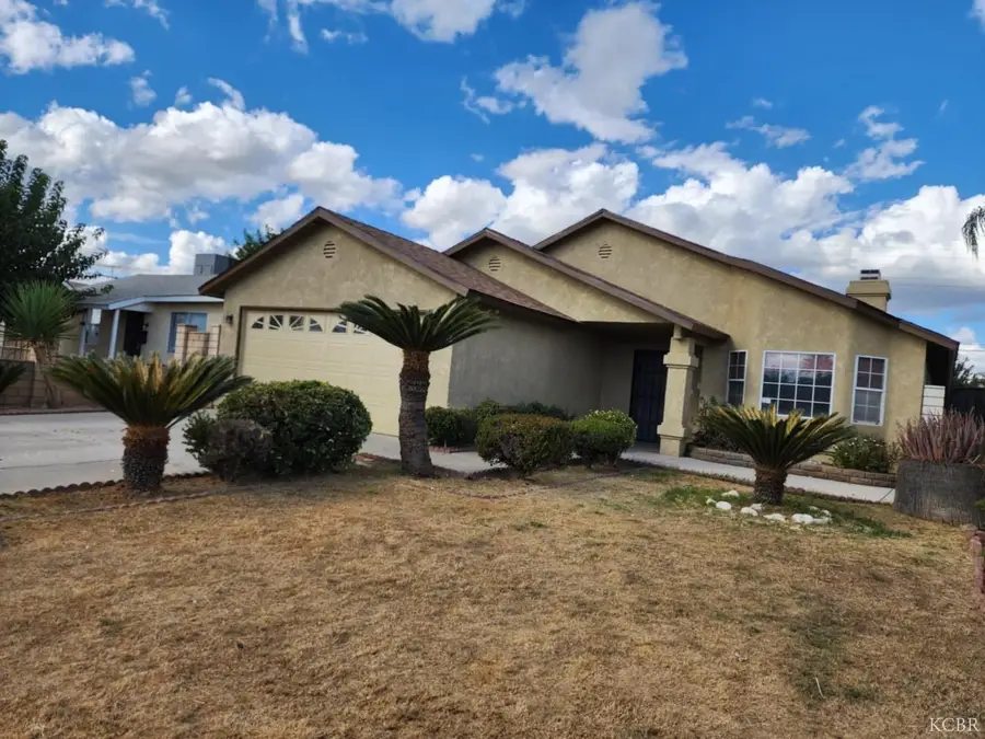 725 18th Place, Delano, CA 93215 - Image #3