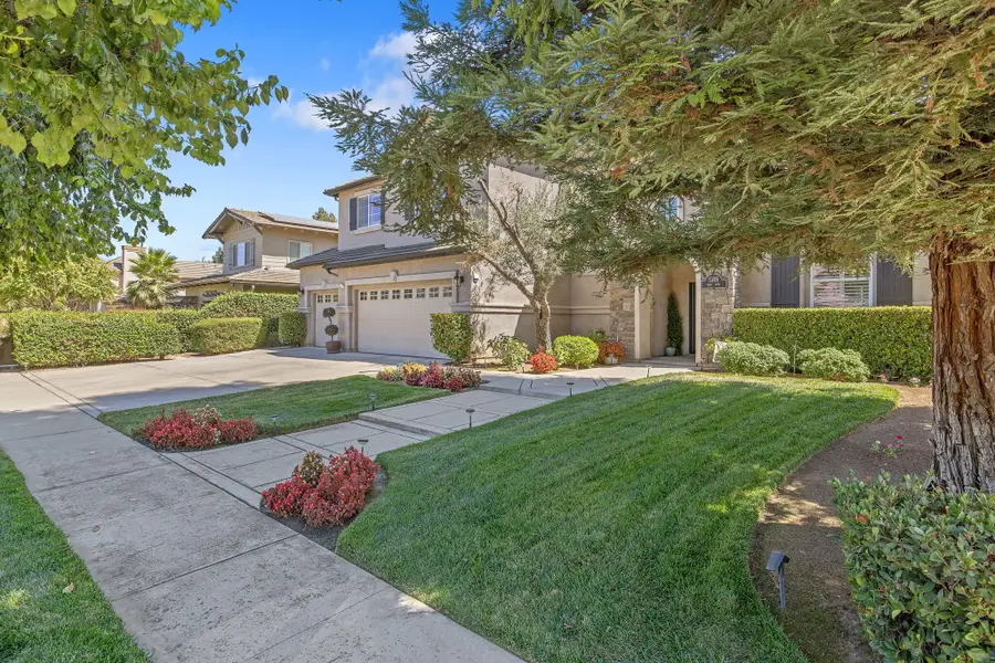 5701 W Buena Vista Avenue, Visalia, CA 93291 - Image #3