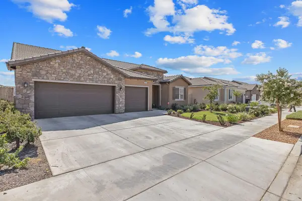 3432 N Atwood Court, Visalia, CA 93291